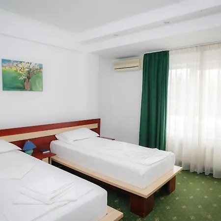 Hotel Pami 3*